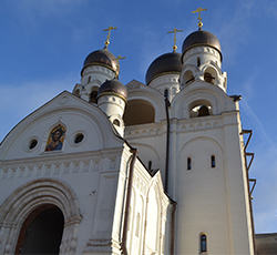 Храм Преподобного Серафима Саровского,
г. Москва, Филевский бульвар, 41